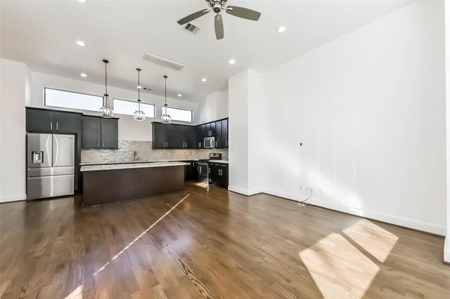 1810 Thompson Street, Houston, TX 77007