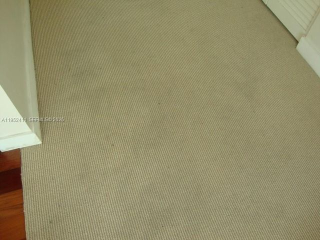 300 S Biscayne Blvd T-3009, Miami, FL 33131