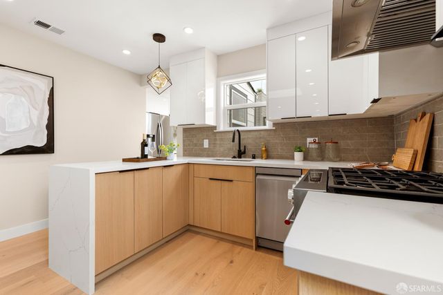 830 Mount Vernon Avenue, San Francisco, CA 94112