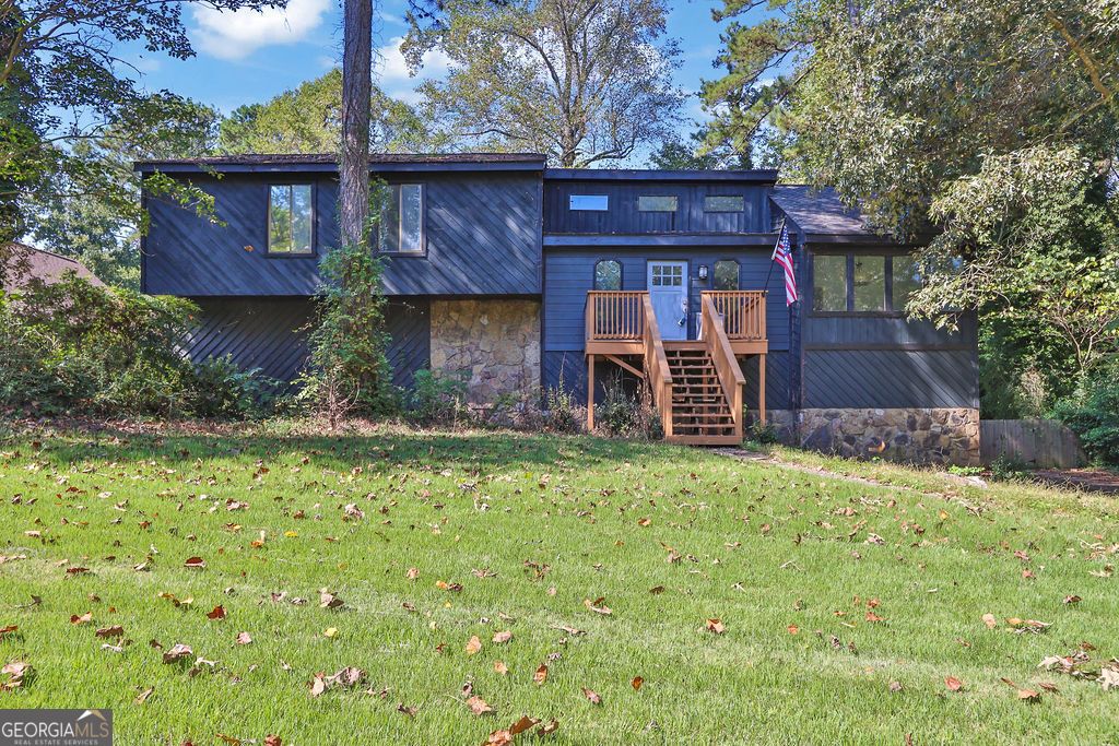 5169 Rockbridge Drive, Stone Mountain, GA 30087 — exterior