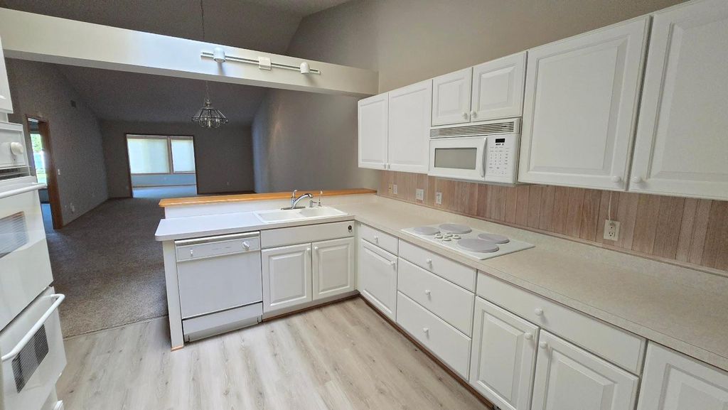 14406 Edgewood Avenue, Savage, MN 55378 — photo 4