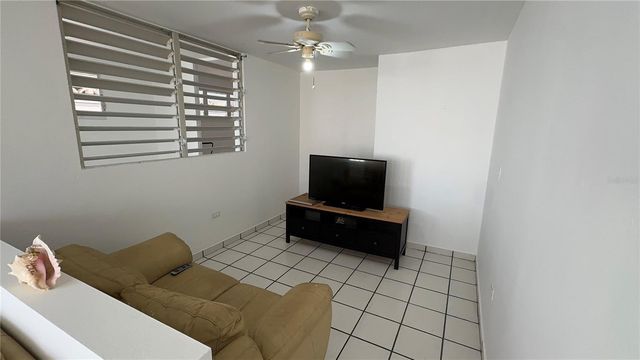 URB COLINAS DE FAIR VIEW CALLE 223 4W-18, Trujillo Alto, PR 00976