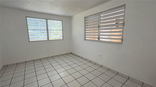 URB COLINAS DE FAIR VIEW CALLE 223 4W-18, Trujillo Alto, PR 00976