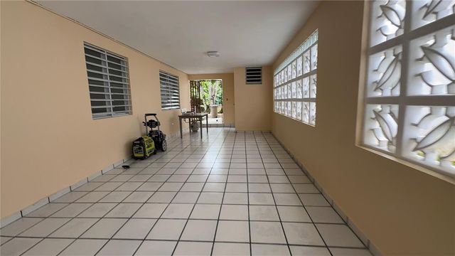 URB COLINAS DE FAIR VIEW CALLE 223 4W-18, Trujillo Alto, PR 00976