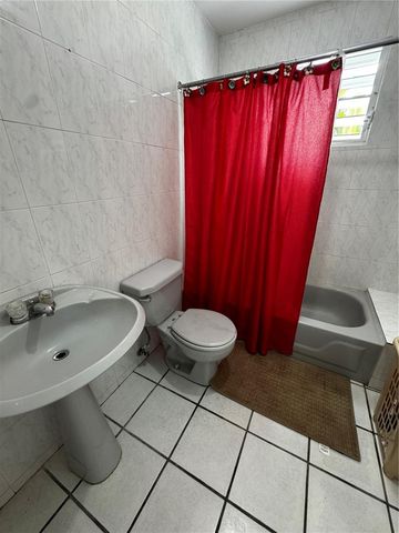 URB COLINAS DE FAIR VIEW CALLE 223 4W-18, Trujillo Alto, PR 00976