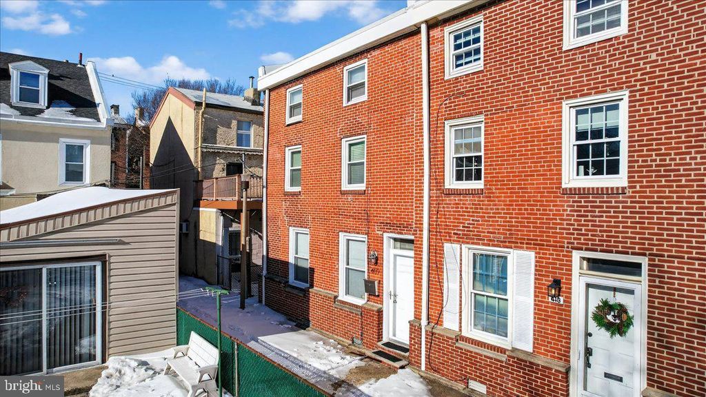 409 E GEORGE ST, Philadelphia, PA 19125