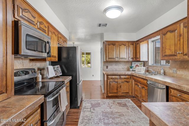 6939 E Crestline Drive, Tucson, AZ 85715