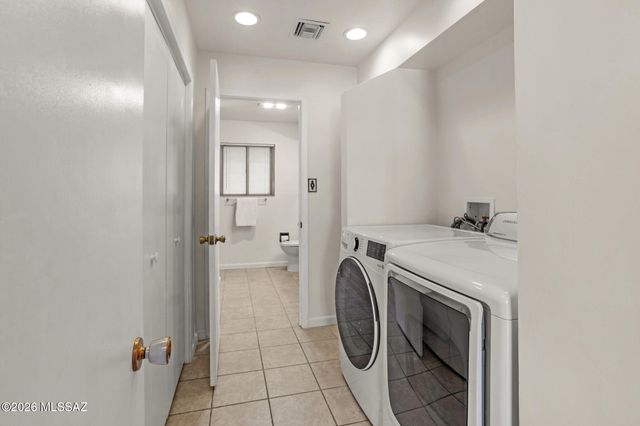 6939 E Crestline Drive, Tucson, AZ 85715