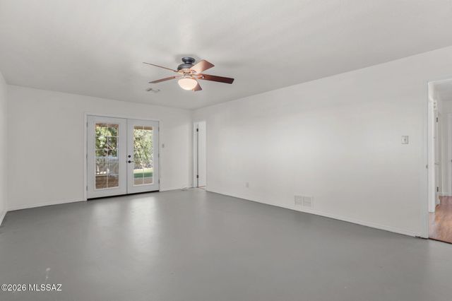 6939 E Crestline Drive, Tucson, AZ 85715