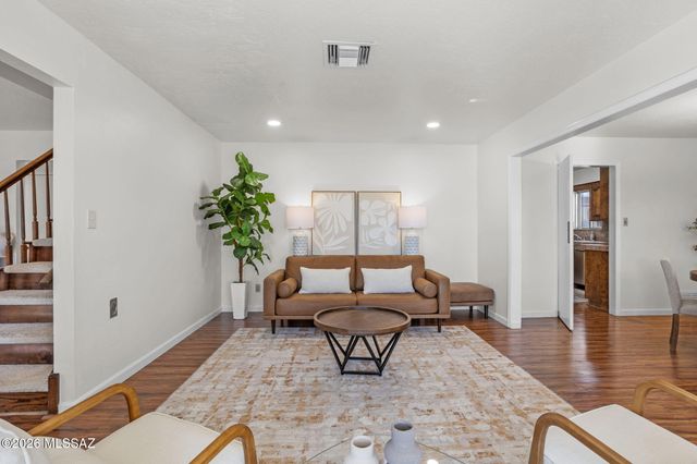 6939 E Crestline Drive, Tucson, AZ 85715