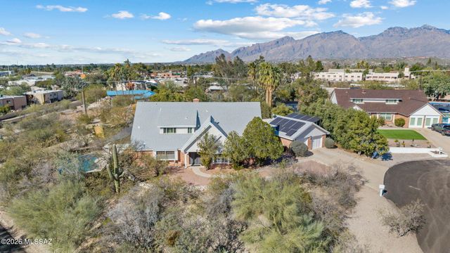 6939 E Crestline Drive, Tucson, AZ 85715
