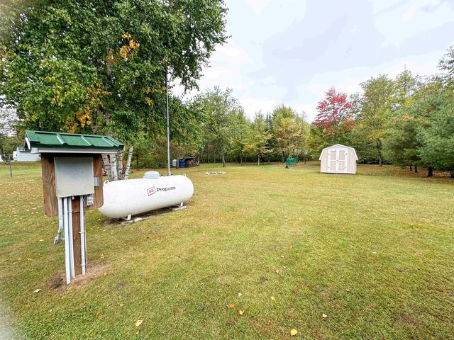 W10807 NEVELN LANE, Crivitz, WI 54114