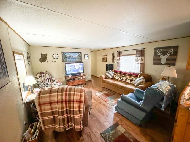 W10807 NEVELN LANE, Crivitz, WI 54114