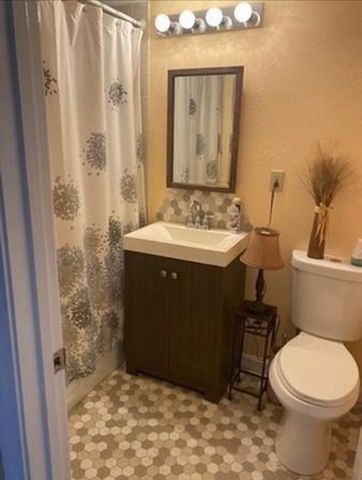 17 Margin 14, Lynn, MA 01904