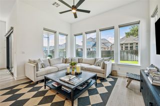 1325 Kneehigh DR, Georgetown, TX 78633