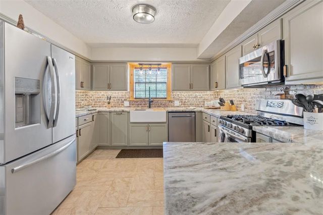 357 White Oak Drive, Lake Charles, LA 70611