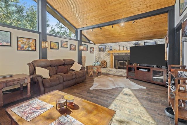 357 White Oak Drive, Lake Charles, LA 70611