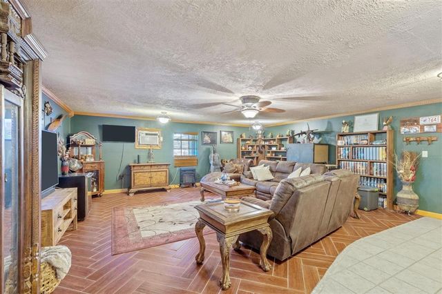 357 White Oak Drive, Lake Charles, LA 70611