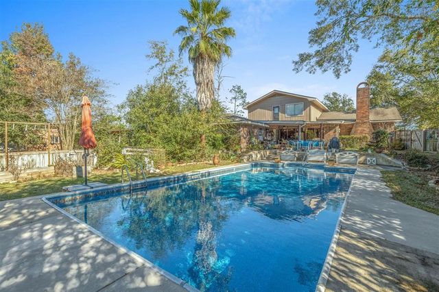 357 White Oak Drive, Lake Charles, LA 70611