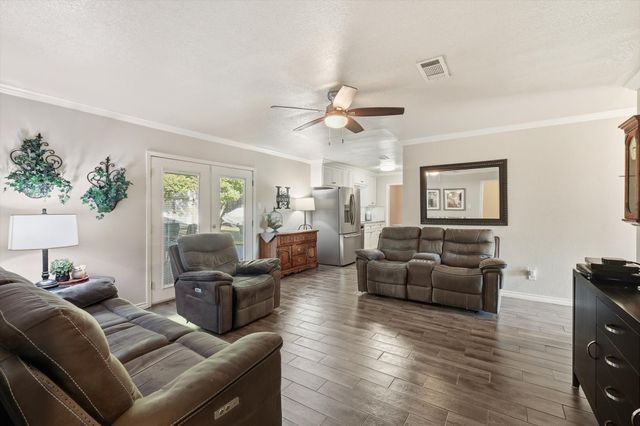 6971 Cox Lane, North Richland Hills, TX 76182