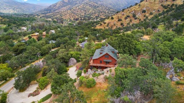 42182 Mynatt Dr Drive, Three Rivers, CA 93271
