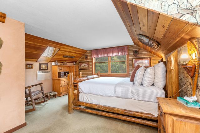 42182 Mynatt Dr Drive, Three Rivers, CA 93271