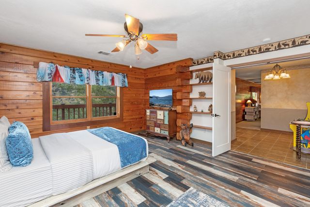 42182 Mynatt Dr Drive, Three Rivers, CA 93271