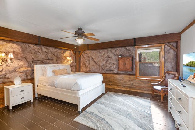 42182 Mynatt Dr Drive, Three Rivers, CA 93271