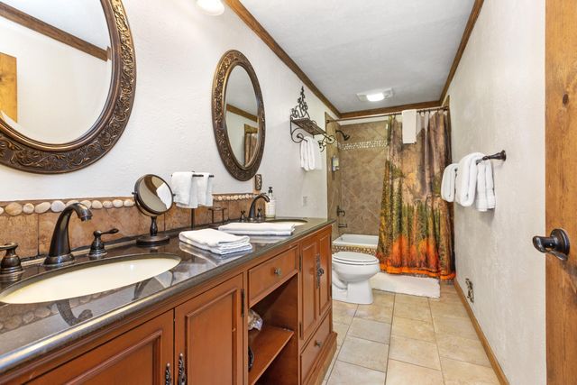 42182 Mynatt Dr Drive, Three Rivers, CA 93271