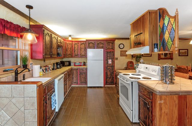 42182 Mynatt Dr Drive, Three Rivers, CA 93271