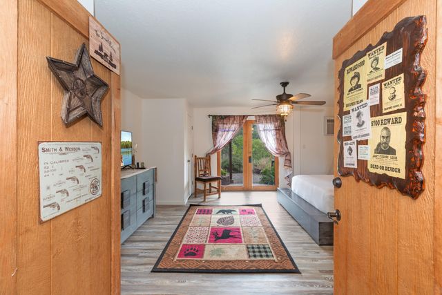 42182 Mynatt Dr Drive, Three Rivers, CA 93271