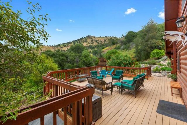 42182 Mynatt Dr Drive, Three Rivers, CA 93271