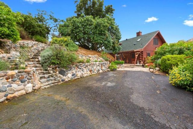 42182 Mynatt Dr Drive, Three Rivers, CA 93271