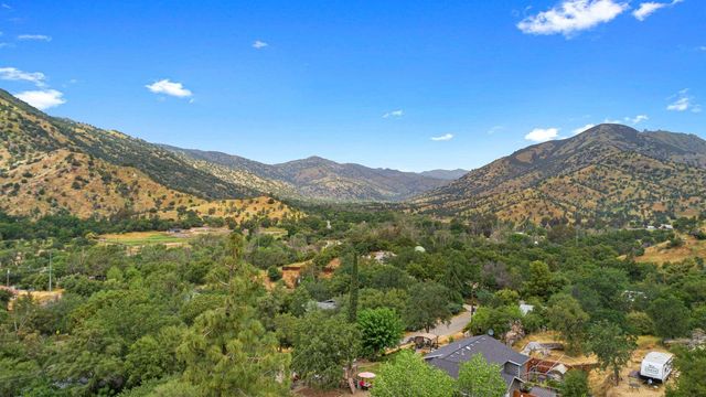 42182 Mynatt Dr Drive, Three Rivers, CA 93271