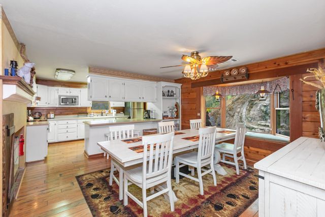 42182 Mynatt Dr Drive, Three Rivers, CA 93271