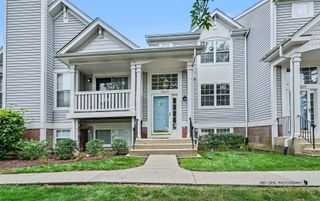 18639 W Sterling Court, Grayslake, IL 60030