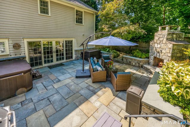 3 Salt Box Lane East, Darien, CT 06820