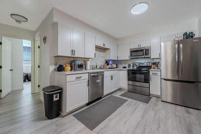 229 Vernon St 3, Worcester, MA 01607