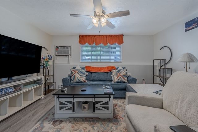 229 Vernon St 3, Worcester, MA 01607
