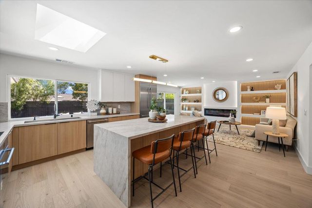 10712 Pebble Place, Cupertino, CA 95014