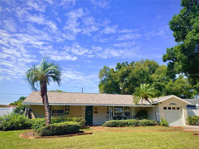 6086 28TH AVENUE N, St Petersburg, FL 33710