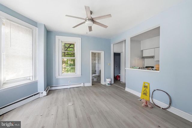 25 N WYCOMBE AVE, Lansdowne, PA 19050
