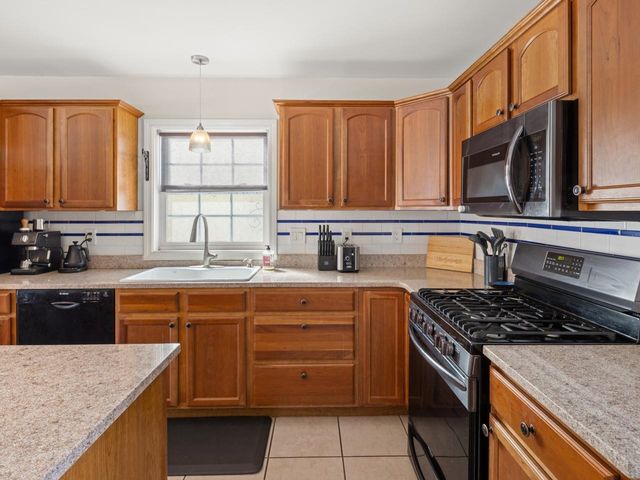 29 Barbara Lane, Winooski, VT 05404