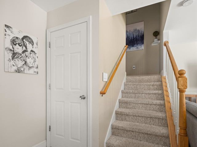 29 Barbara Lane, Winooski, VT 05404