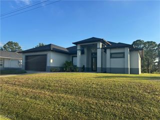 1907 W 9th ST, Lehigh Acres, FL 33972