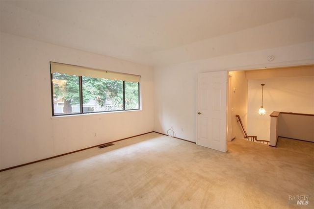 124 S Temelec Cir, Sonoma, CA 95476