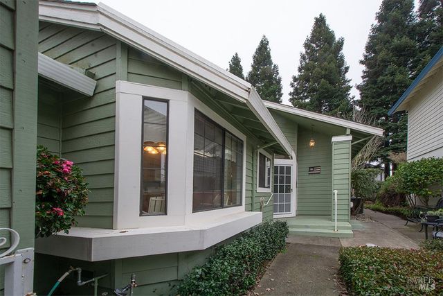 124 S Temelec Cir, Sonoma, CA 95476