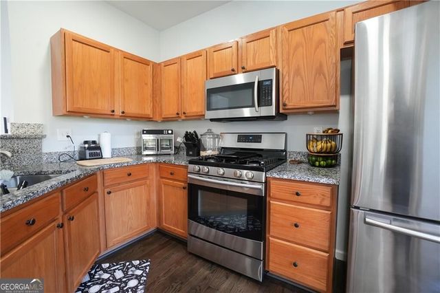 2164 Mill Garden Run, Buford, GA 30519