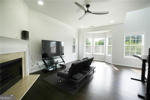 2164 Mill Garden Run, Buford, GA 30519