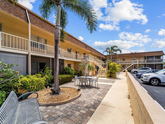 210 PARK BOULEVARD N 122, Venice, FL 34285